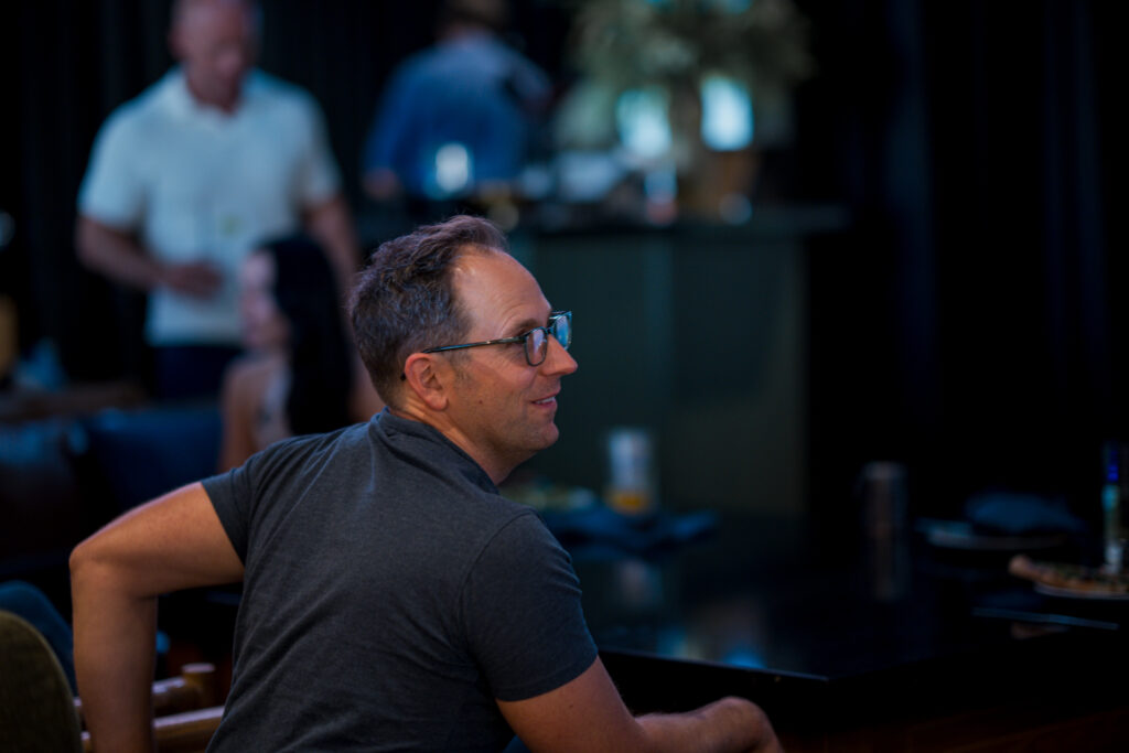 img-azic_041625_web-11