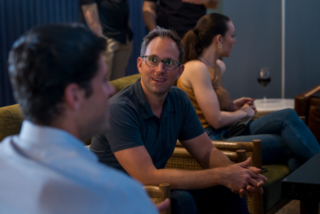 img-azic_041625_web-16